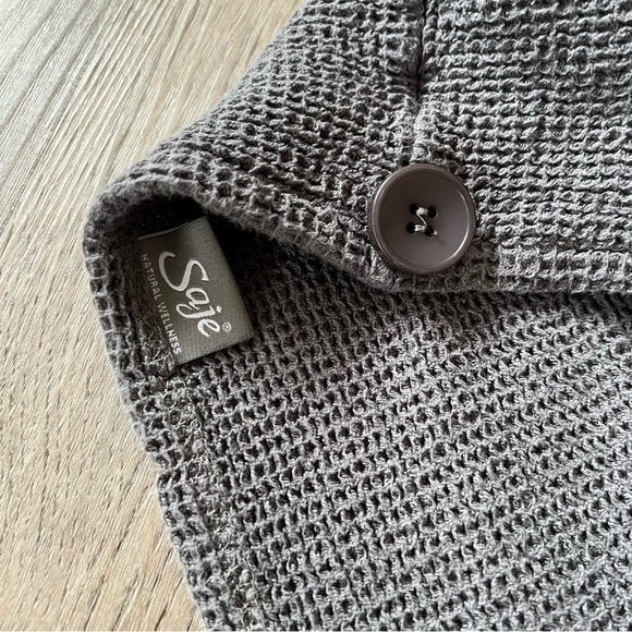 Saje Charcoal Hair Drying Towel - Picture 2 of 4